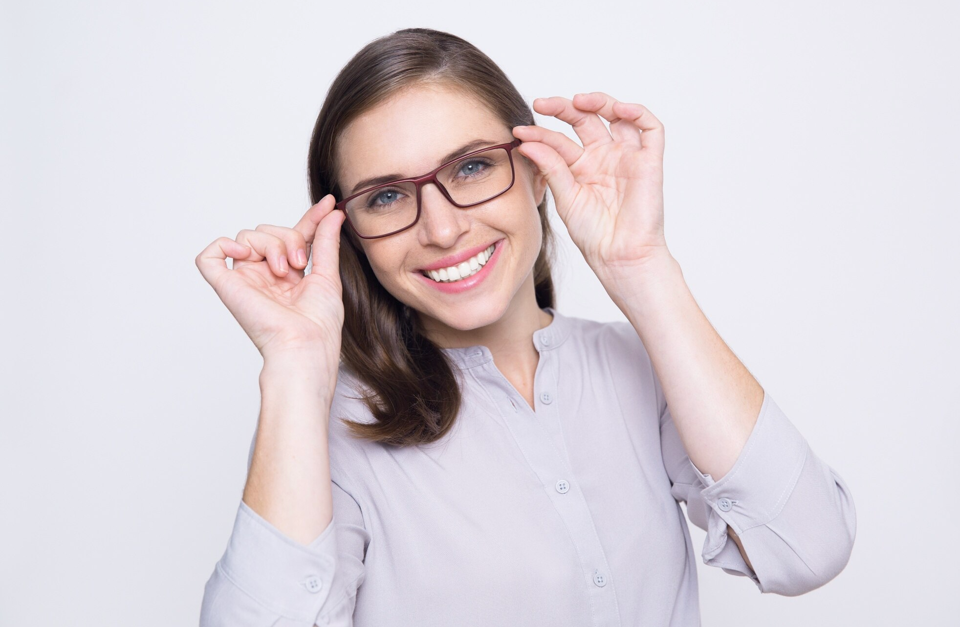 The Ultimate Guide: Best Eyeglass Frames for Narrow Faces