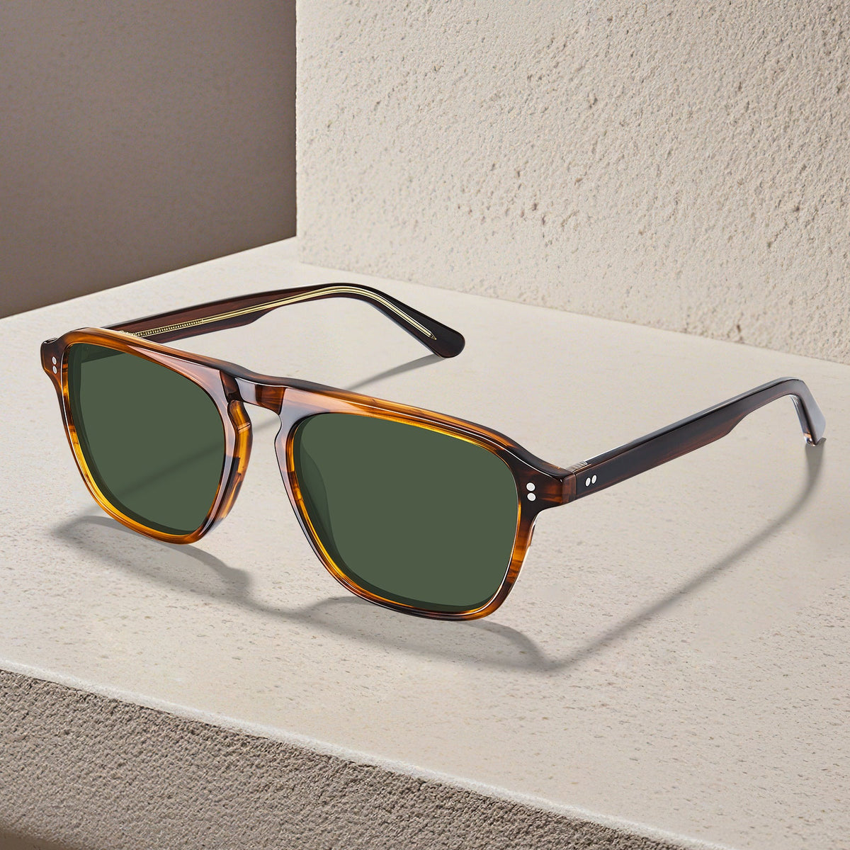 IGIOO Navada-C02 Gold Sunglasses for Men, Side View