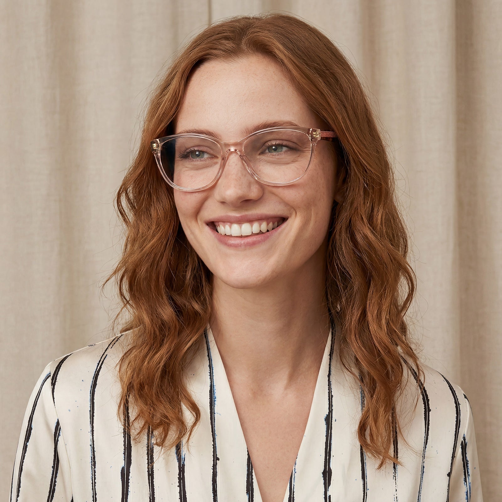 IGIOO Barrie-FC12 Pink Cat-Eye Eyeglasses for Women, model View