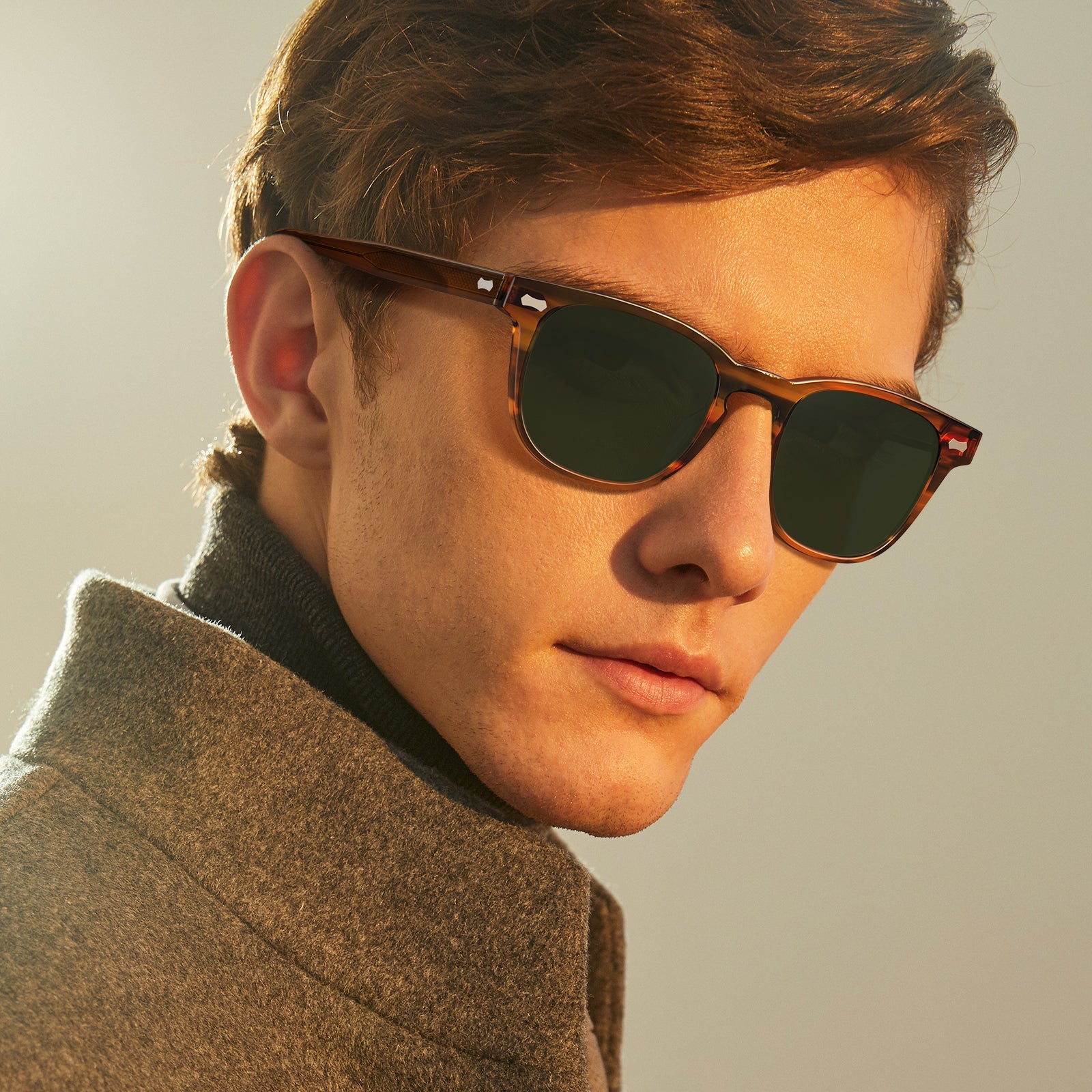 IGIOO Jena-C02 Brown Sunglasses for Unisex, Side View