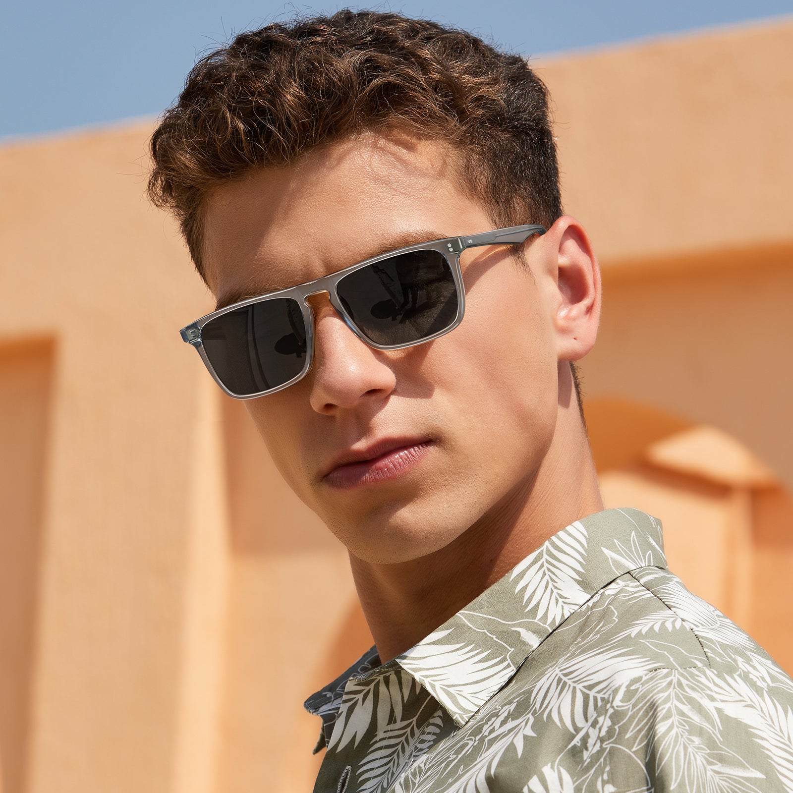 IGIOO Shelton-C16 Blue Sunglasses for Men, Side View