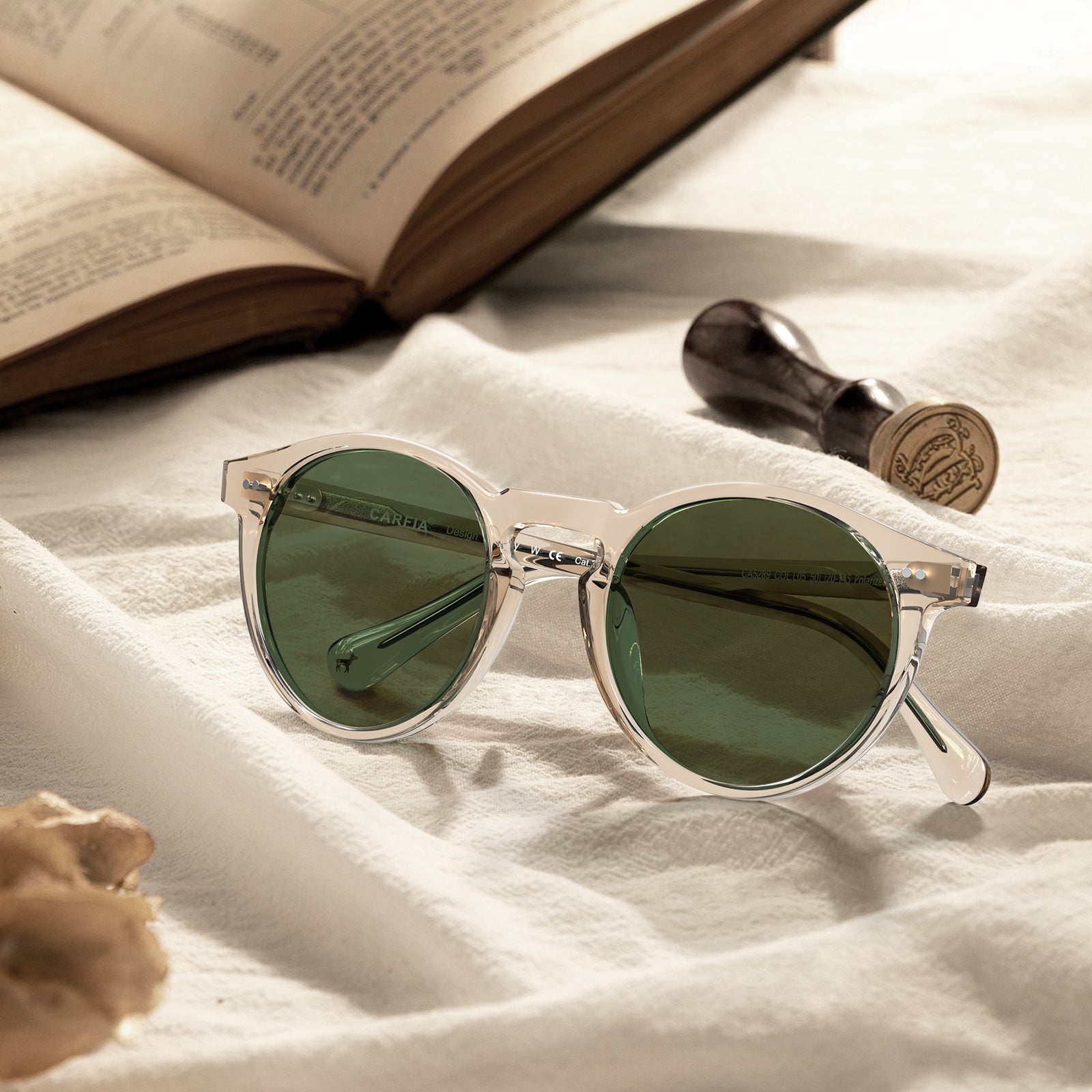 IGIOO Olivier-L05 Acetate Sunglasses for Men, Angle View